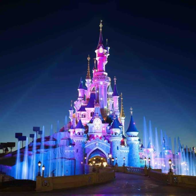 Superbe Appartement Disneyland Paris Parking Lagny Exteriör bild